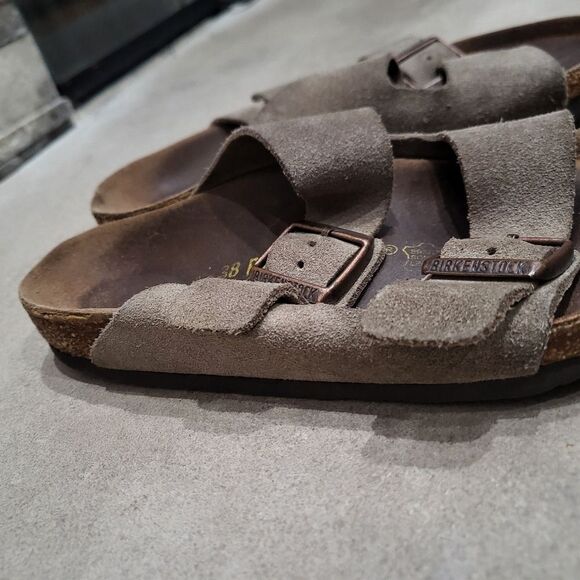 Birkenstock Arizona Taupe Suede Leather Buckle Sandals Sz L7 M6 - Picture 4 of 14
